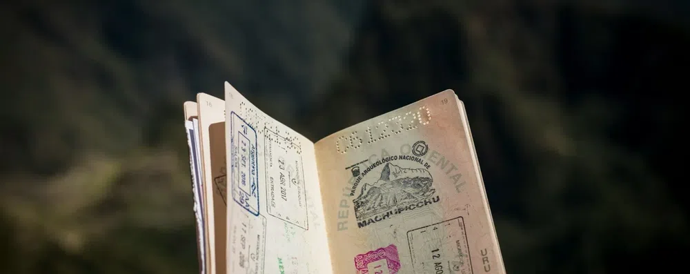 Vistos pelo mundo: o que saber antes de tirar