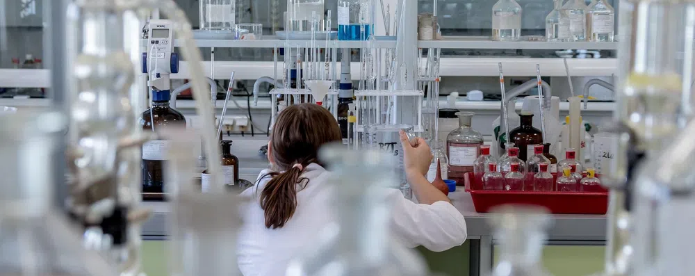 Química nos EUA: 6 melhores faculdades
