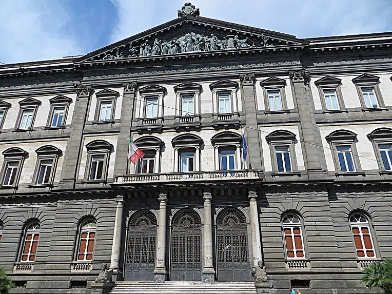 universidades-mais-antigas-do-mundo-napoles