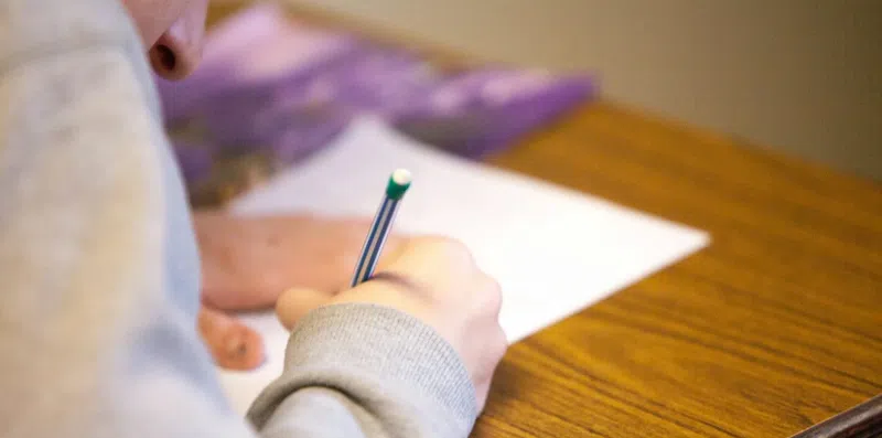 Qual exame de proficiência é ideal para você em 2025?