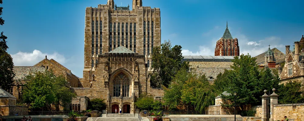 Yale anuncia ampliação das bolsas para intercambistas