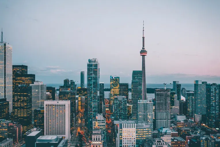 toronto-visto-canadense