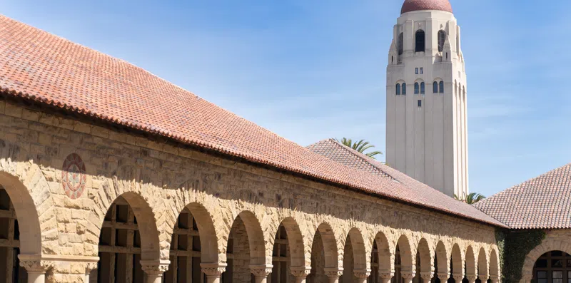 Stanford oferece bolsa de até 100% para brasileiros