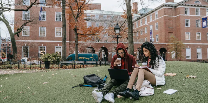 University of the People: faça faculdade de graça e online
