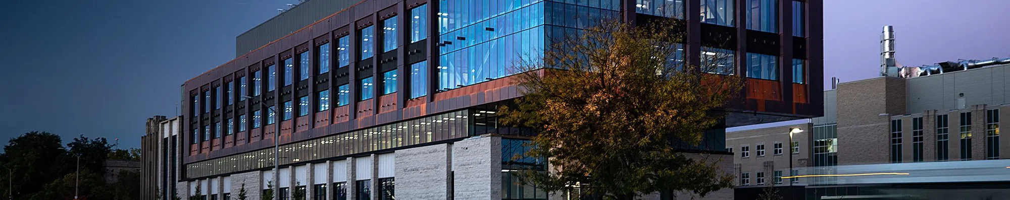 10 melhores faculdades de Engenharia do Canadá