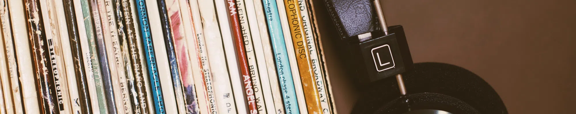 Crie uma playlist do seu jeito e te indicaremos um idioma para aprender em 2025