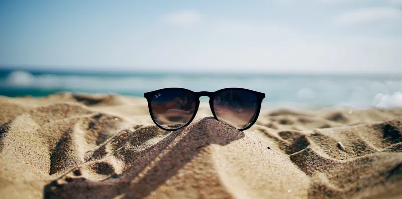 Monte seu guarda-roupa de verão e descubra seu destino ideal de intercâmbio
