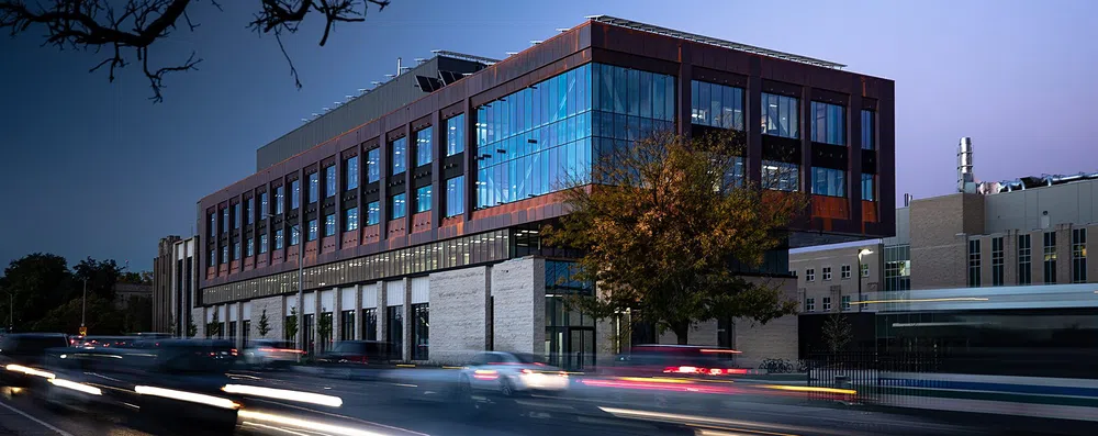 10 melhores faculdades de Engenharia do Canadá