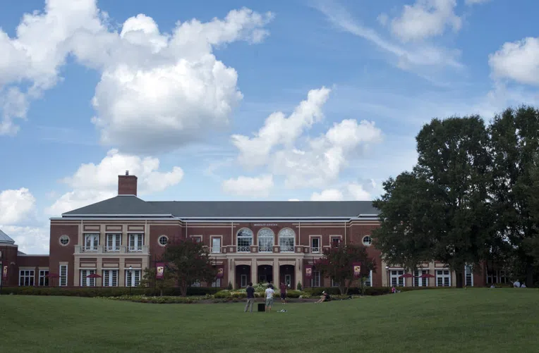 universidades-mais-inovadoras-dos-EUA-Elon-University