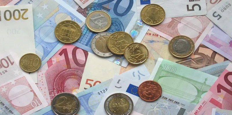 Como abrir uma conta bancária em Portugal?