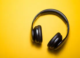 Escuta música
