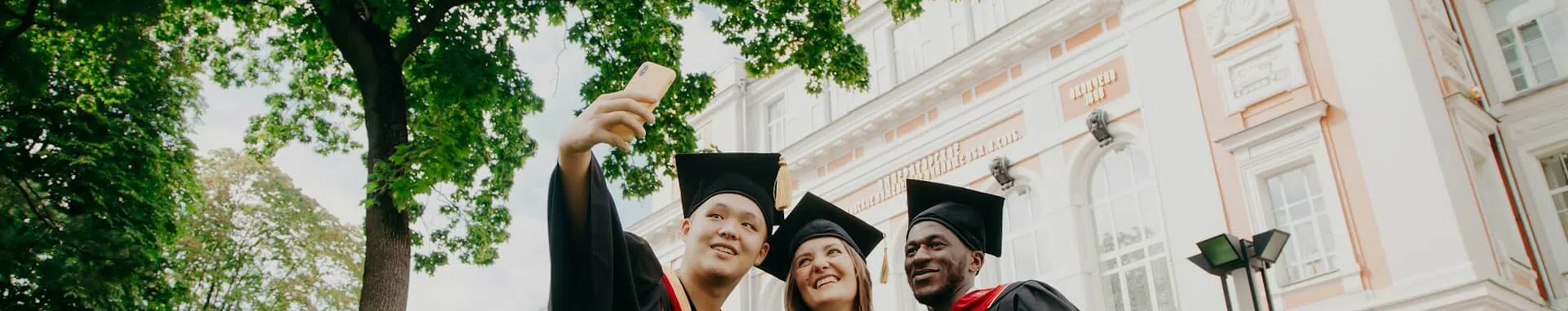 Faculdade gratuita no exterior para quem estudou em escola pública
