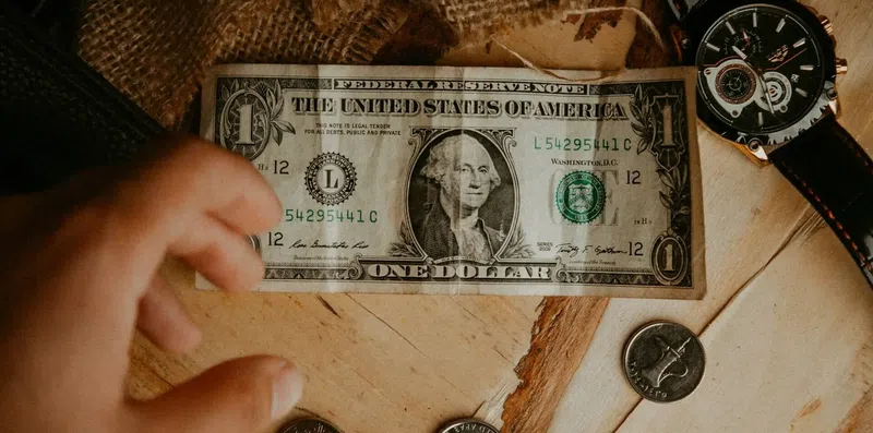Como funciona o critério de necessidade financeira em bolsas internacionais