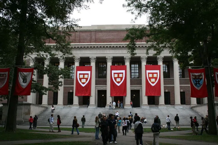 1-mit-vs-harvard