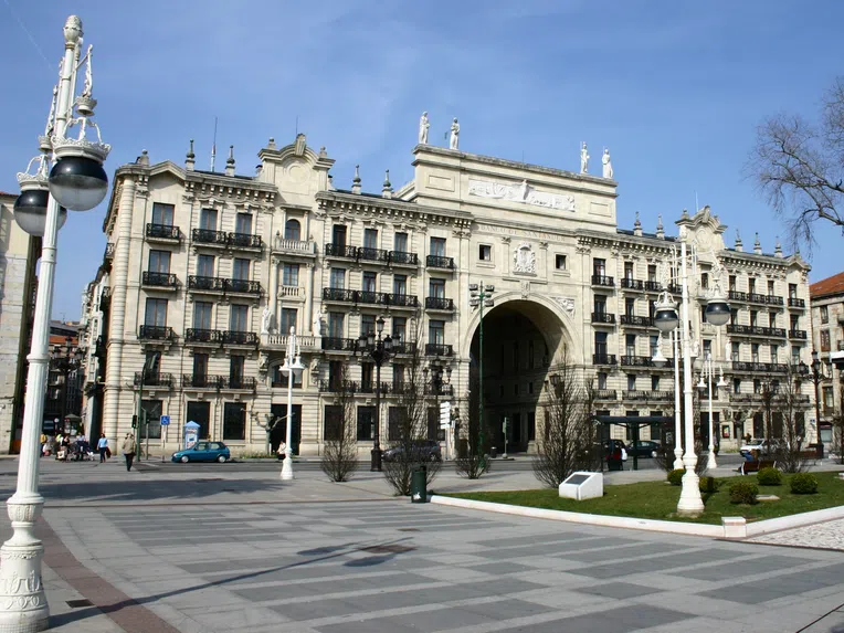conta-bancária-na-espanha-sede-do-banco-santander-na-espanha