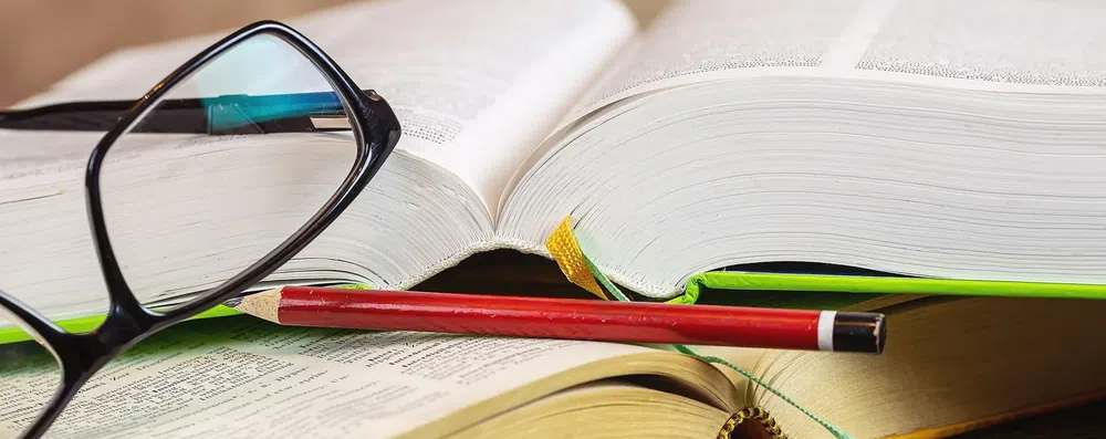 Aprenda um idioma de graça: recursos por nível