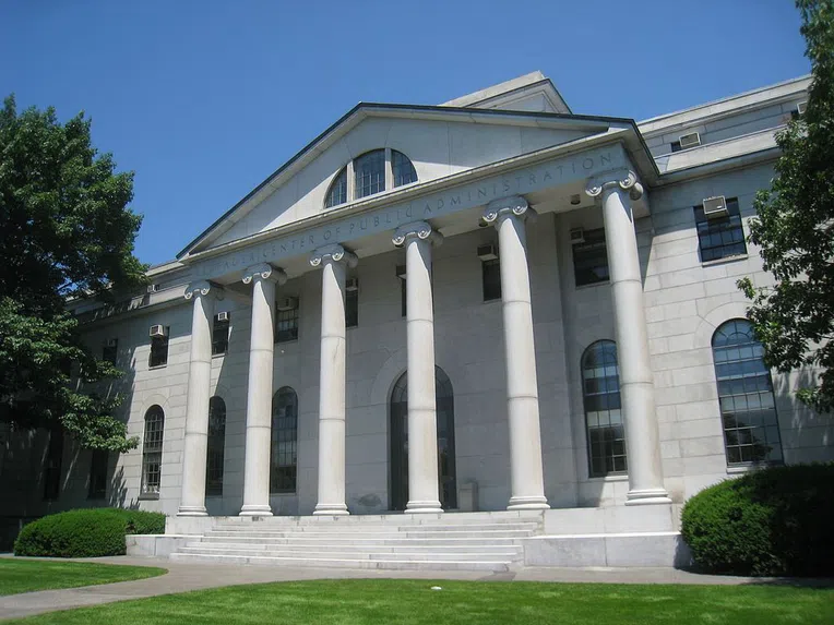 harvard-faculdades-de-economia-dos-eua