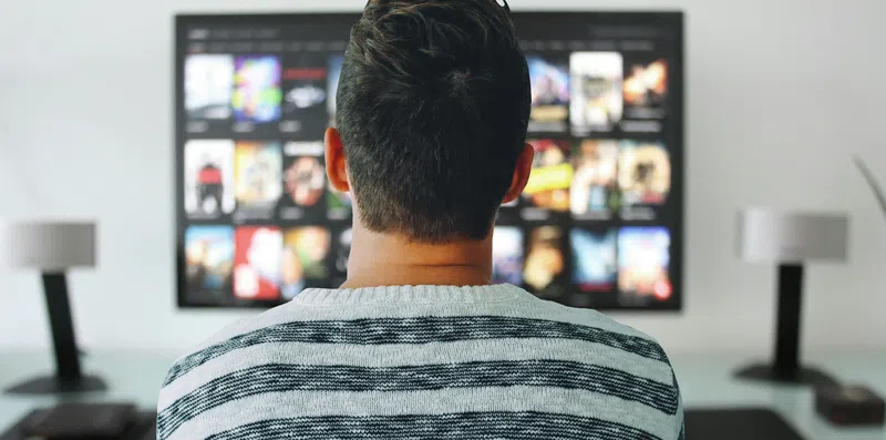 5 séries para aprender os diferentes sotaques em inglês