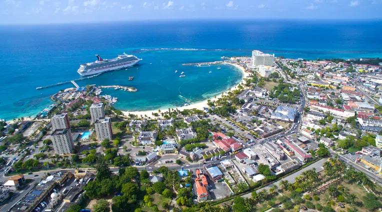 países-alternativos-ocho-rios