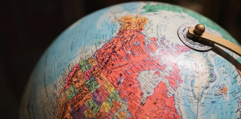 Visto de trabalho pós-estudos: 6 países para brasileiros