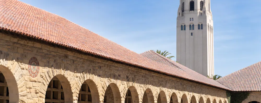 Stanford oferece bolsa de até 100% para brasileiros