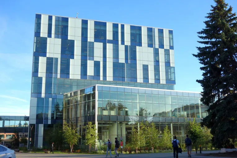 universidade-de-calgary-daderot