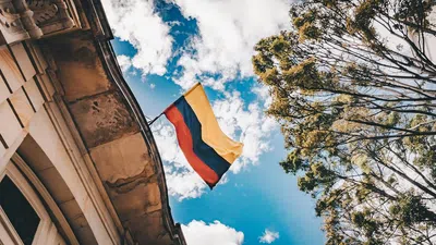 Beca Colombia 2026: mestrado gratuito na Colômbia
