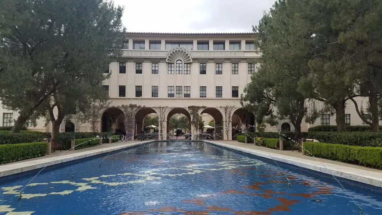 1-caltech-e-mit