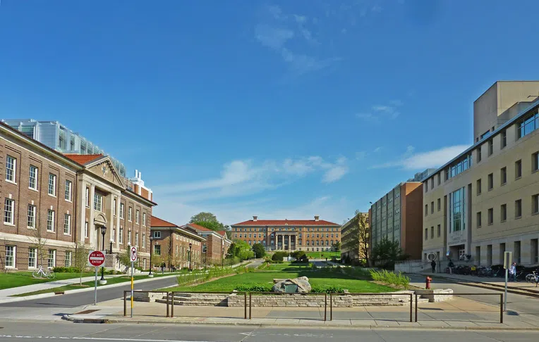 universidades-mais-LGBTQ-friendly-dos-EUA-wisconsin
