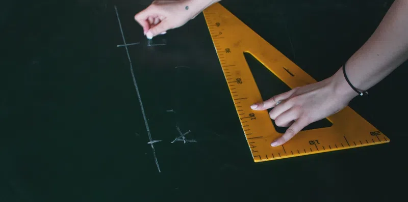 O que é avaliado na seção de Matemática do ACT?