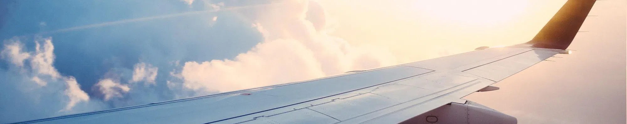 Viagem longa de avião: o que fazer?