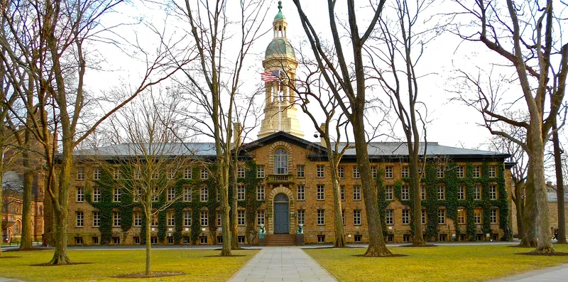 Universidade Princeton: onde fica, quanto custa, bolsas e como entrar na Ivy League