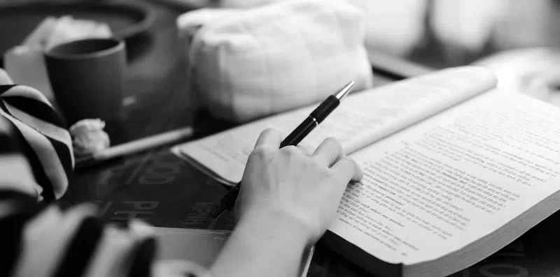 Provas de proficiência: guia completo 2026