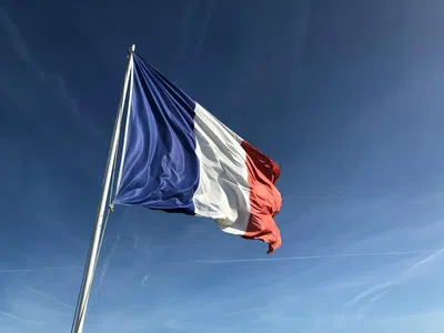 Como funciona o PVT da França: visto de férias e trabalho