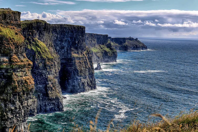 motivos-para-estudar-na-irlanda-cliffs