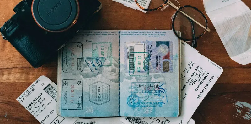 Documentos que reprovam na imigração (e como evitar)