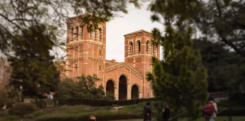 UCLA (Universidade da Califórnia em Los Angeles): cursos, quanto custa e como entrar