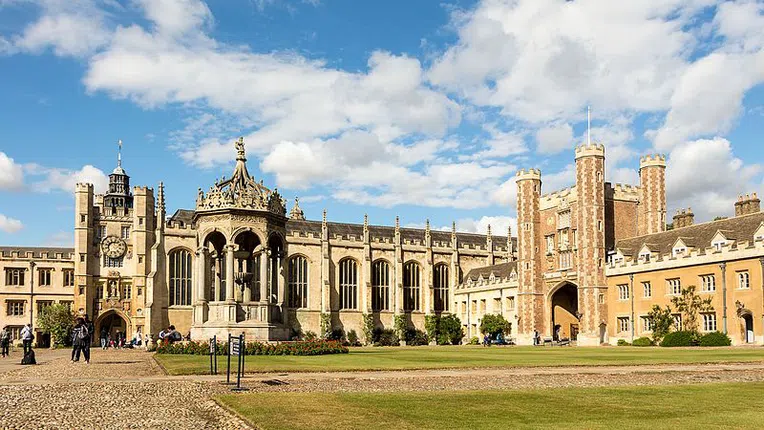 motivos-para-estudar-na-irlanda-trinity